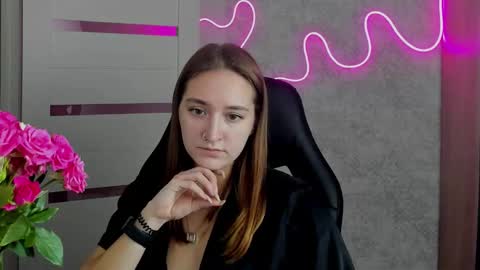 Sara online show from 10/08/25, 07:33