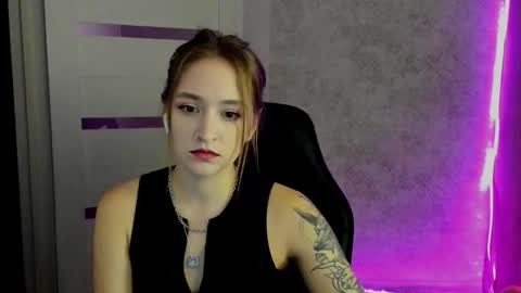 Sara online show from 11/28/25, 08:11