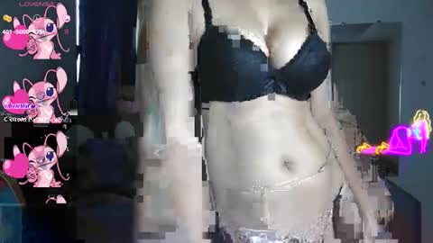 sara online show from 03/28/26, 02:44