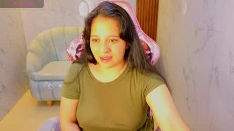 Sara T. online show from 04/30/26, 03:29