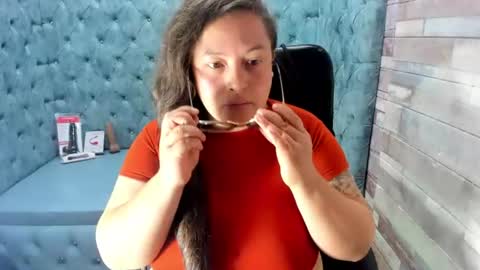 sara_thonson_ online show from 07/11/26, 04:26