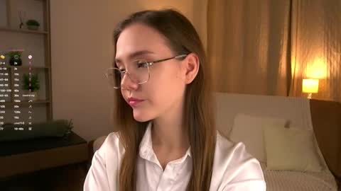 Im Sara  online show from 03/18/26, 06:11