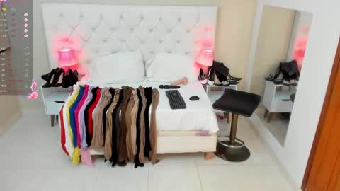 Saraa Gomez online show from 02/14/25, 03:33