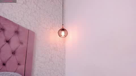 Sara  online show from 04/07/26, 05:57