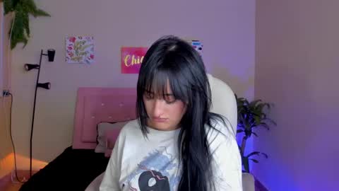 Sarah Ramirez online show from 02/13/25, 05:33