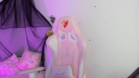 Sarah Ramirez online show from 03/01/25, 01:11