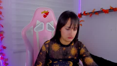 Sarah Ramirez online show from 11/11/25, 03:28