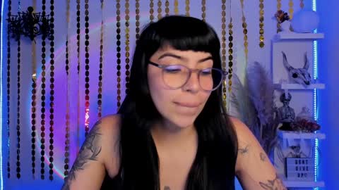 Sara online show from 01/15/25, 01:23