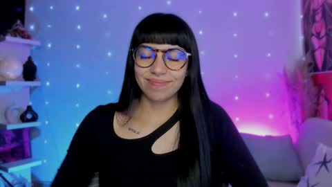 Sara online show from 10/23/25, 07:34