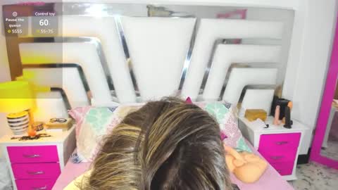 Snapshot of saraajhons chatting on 02/10/25, 01:01 Sara online show from 02/10/25, 01:01