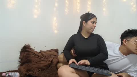 Snapshot of saraandthomas chatting on 01/11/25, 05:41 sara and thomas online show from 01/11/25, 05:41