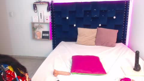 SARAHGIL online show from 01/29/25, 11:04