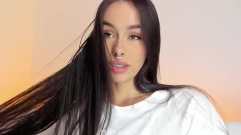 Sara online show from 03/04/26, 04:35