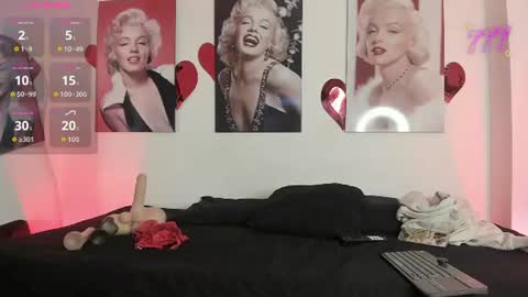 Snapshot of sarabellini chatting on 06/30/26, 10:49 sarabellini online show from 06/30/26, 10:49
