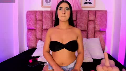 Sara  online show from 04/15/26, 07:43