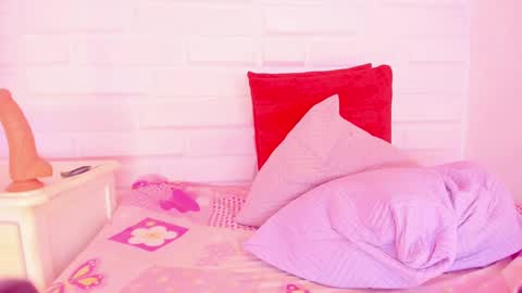  Ebony Pocahontas  online show from 03/11/25, 06:41