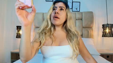 sarablonde_t online show from 03/21/26, 07:17