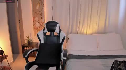 sara cavali online show from 06/30/26, 07:26