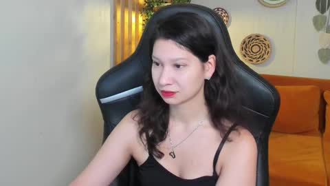 SaraDenars online show from 11/10/25, 05:06