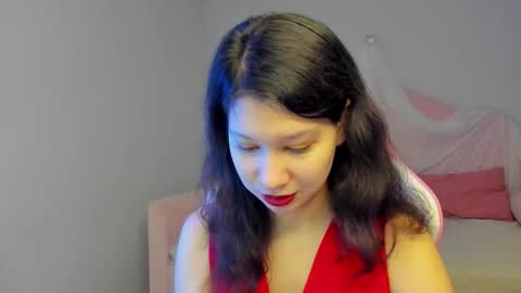 SaraDenars online show from 11/21/25, 09:08