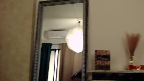 saraelise online show from 10/12/25, 09:52