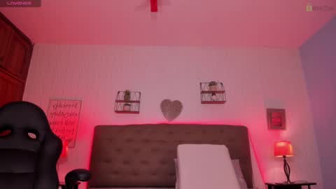 Sara online show from 02/12/25, 06:40