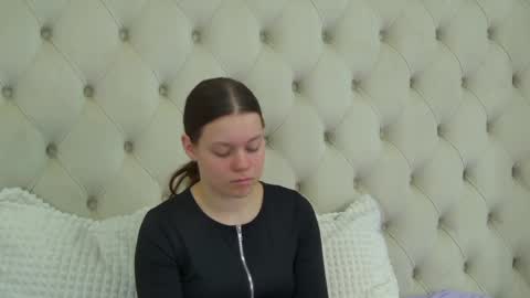 Sara online show from 04/15/26, 05:25