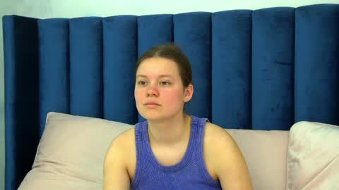 Sara online show from 04/16/26, 04:52