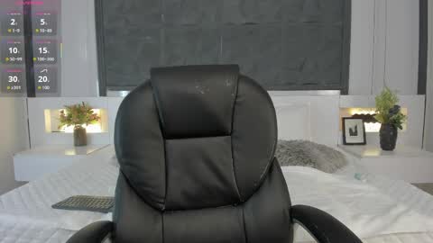  Sara Gomez  online show from 03/31/26, 12:05