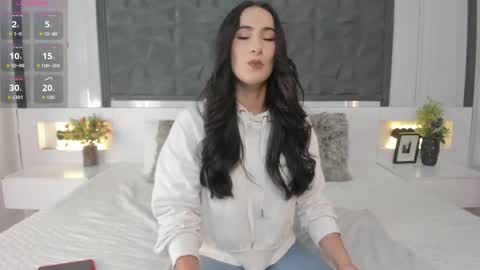  Sara Gomez  online show from 04/26/26, 12:25