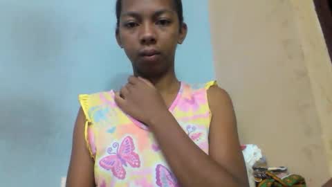 sarah146341 online show from 03/19/26, 03:32