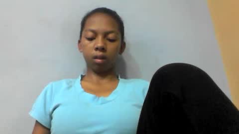 sarah146341 online show from 03/25/26, 06:52