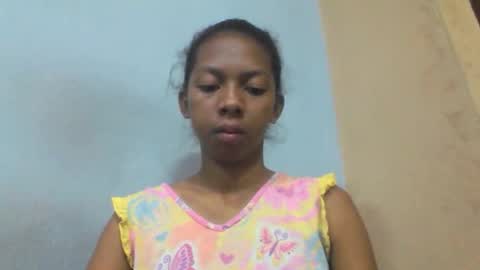 sarah146341 online show from 05/04/26, 07:59