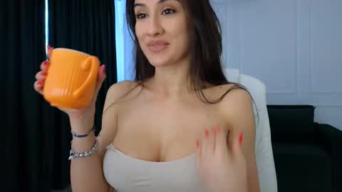 Snapshot of sarah2101 chatting on 02/03/26, 06:11 sarah l0v3 online show from 02/03/26, 06:11