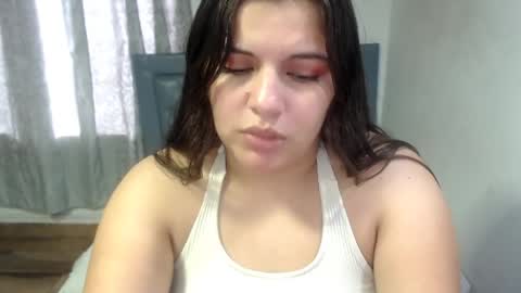Snapshot of sarah_acero chatting on 05/11/26, 04:04 sarah online show from 05/11/26, 04:04