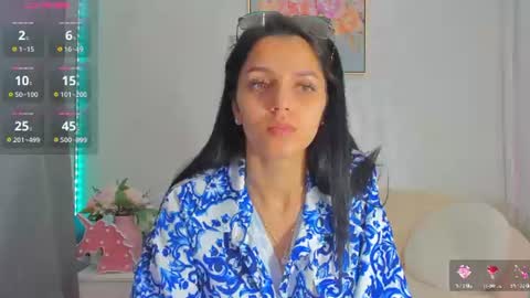 Snapshot of sarah_blake_ chatting on 06/15/26, 06:48 Sara online show from 06/15/26, 06:48