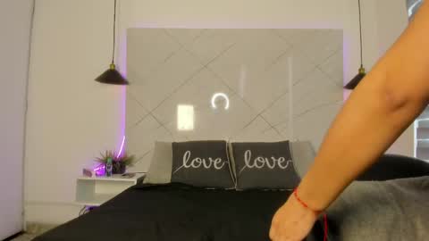 sarah_collens_ online show from 05/28/26, 12:46