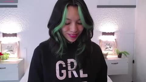 Sarah online show from 02/09/26, 01:48