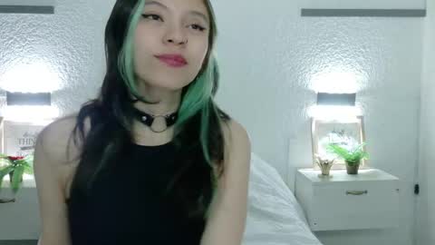 Sarah online show from 05/28/26, 01:19