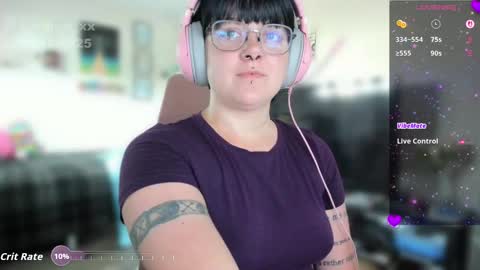 Snapshot of sarah_e_xx chatting on 09/18/25, 03:14 Sarah online show from 09/18/25, 03:14