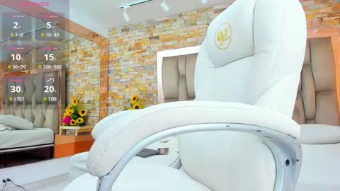 sarah online show from 03/11/25, 11:55