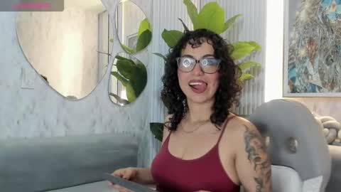 Sarah online show from 03/29/26, 02:11