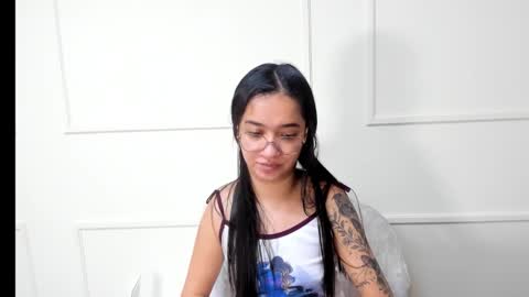 Sarah online show from 03/05/26, 04:58