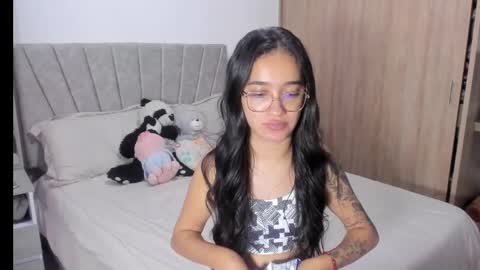 Sarah online show from 04/16/26, 01:39