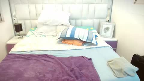 SarahBowiie online show from 10/23/25, 02:33