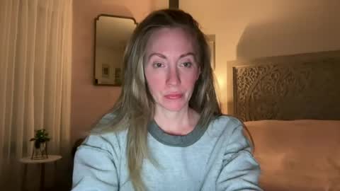 Sarah online show from 06/14/26, 06:59