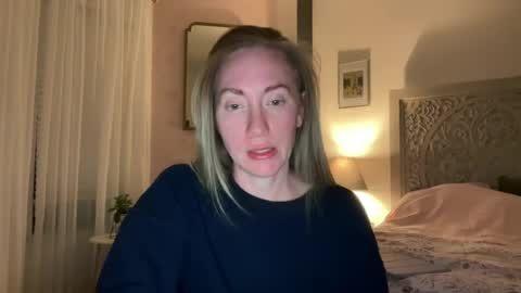 Sarah online show from 06/18/26, 06:46