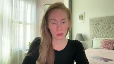 Sarah online show from 06/20/26, 06:11