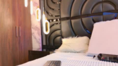 Sarah online show from 02/13/25, 02:31