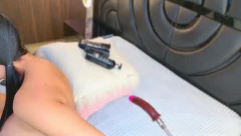 Sarah online show from 02/19/25, 03:05